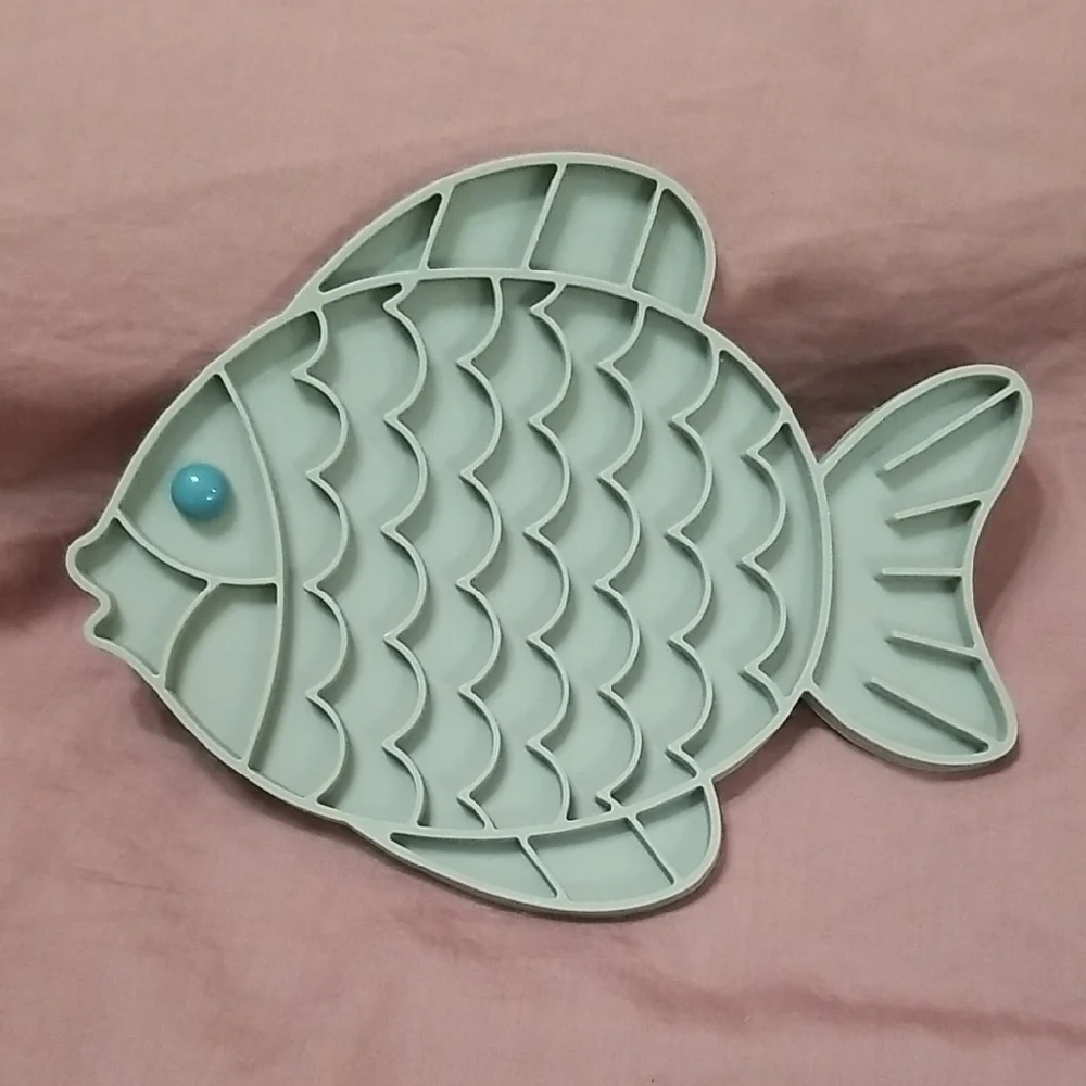 Fish-Shaped Cat Slow Feeder Dish